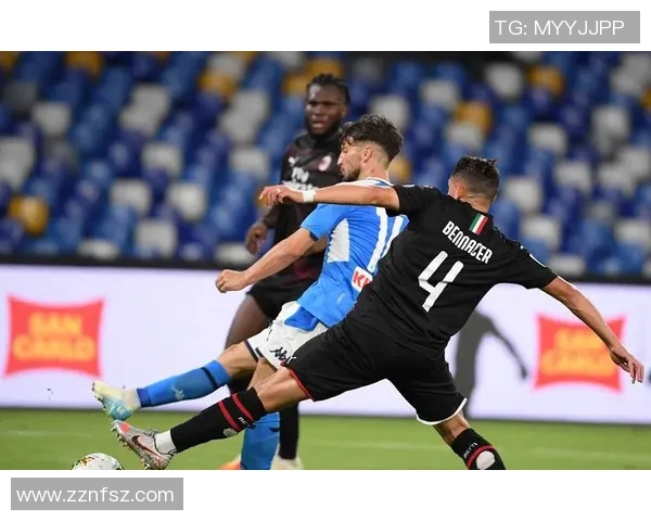 欧冠激战：里昂绝杀那不勒斯全场沸腾精彩集锦回顾