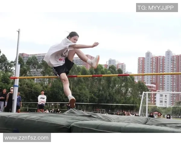 重庆攀岩队以65分领先滑板精英赛积分榜争夺激烈各队奋勇争先 重庆攀岩队以65分领先滑板精英赛积分榜争夺激烈各队奋勇争先