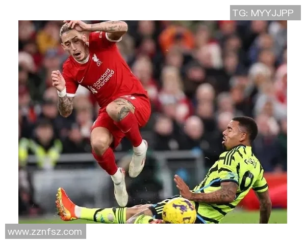 英超激战AC米兰逆转利物浦帽子戏法引发争议判罚全场沸腾