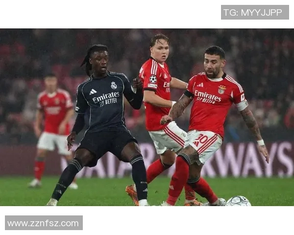 英超激战:拜仁与马竞战平引发全场惊叹与热议数据分析揭秘赛事精彩瞬间